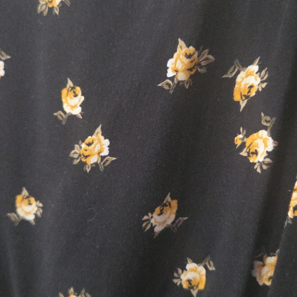 torrid Black Floral Scoop Neck Blouse with Yellow Blooms - Torrid Size 3 - Picture 9 of 9